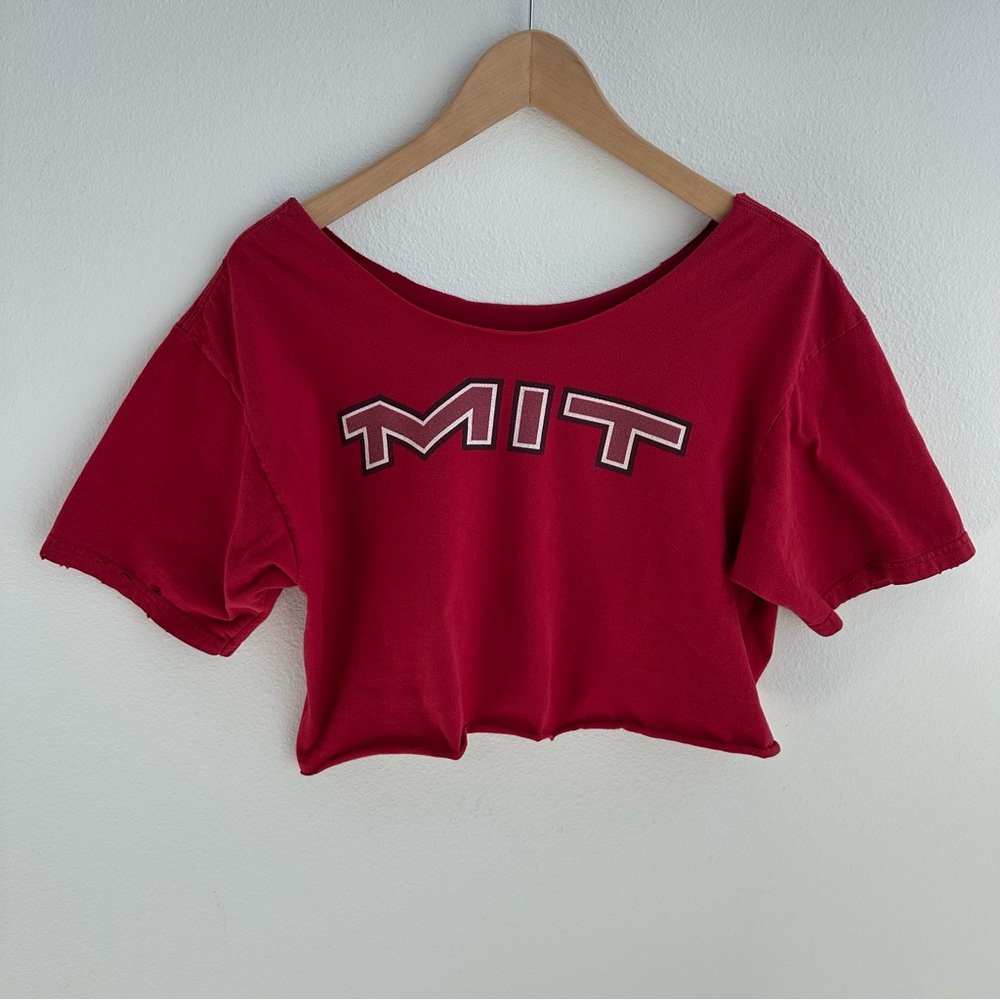 MIT Off The Shoulder Cropped Tee